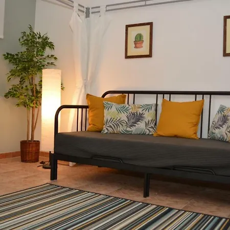 Jo's House - Unique Loft בית אירוח *